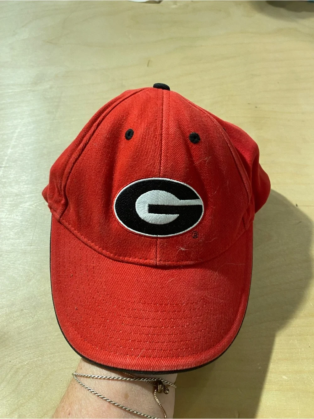 Signatures Red Kids Baseball Cap with 'G' Logo (SW)
